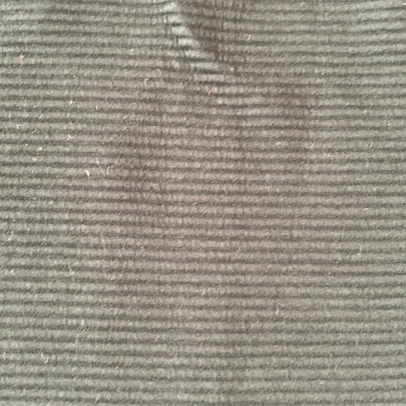 Ribbed body con black skirt - Picture 3 of 4